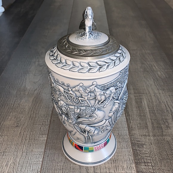 Avon Stein - Picture 3 of 8